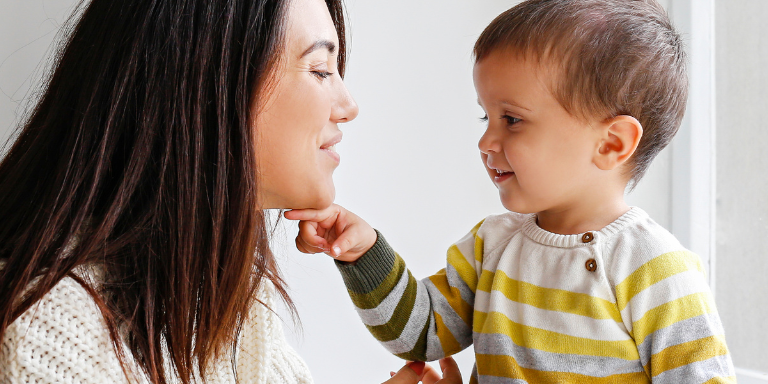 Une femme avec son fils