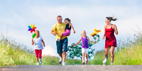 Familie am Joggen