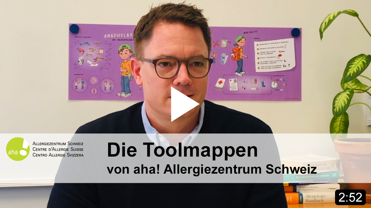 PD Dr. med. PhD Oliver Fuchs stellt die Toolmappen vor und zeigt, wie sie verwendet werden.