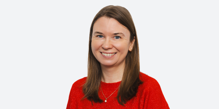 Kienberger Caroline, Communication et médias